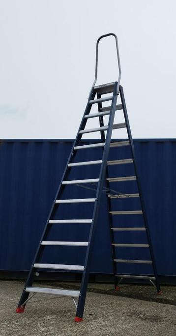Alu Trapladders Dubbele 3/12 tr, Altrex Petry Solide Wurth beschikbaar voor biedingen
