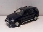 Mercedes ML 320 , W163 schaal model 1:18, Enlèvement ou Envoi, Voiture, Maisto