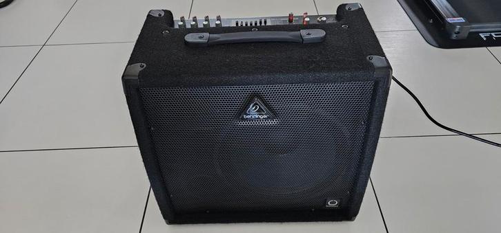 behringer ultratone kxd12 keyboard en gitaar versterker., Muziek en Instrumenten, Versterkers | Keyboard, Monitor en PA, Ophalen