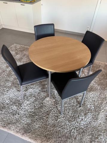 Ronde tafel (90 diameter) en 4 moderne stoelen. beschikbaar voor biedingen