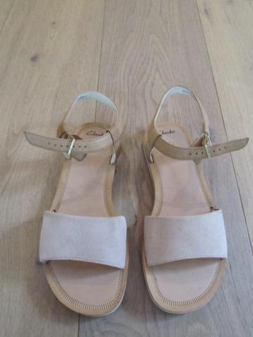 Clarks sandalen maat 37 lichtroze  beschikbaar voor biedingen