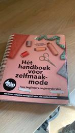 Vera Mensch - Hét handboek voor zelfmaakmode, Ophalen of Verzenden, Zo goed als nieuw, Vera Mensch; Peggy Weijergang; Anneke Smit