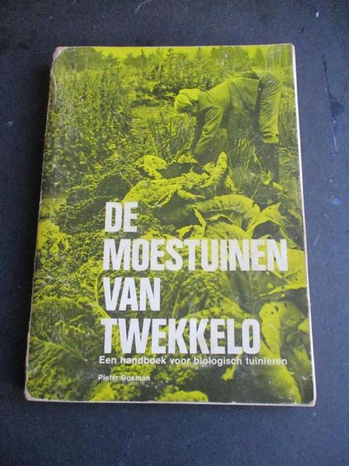 Te Koop  10 euro   Boek  1974 DE  MOESTUINEN van  TWEKKELO, Livres, Maison & Jardinage, Utilisé, Potager, Envoi