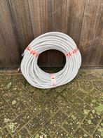 Dubbele utp kabel in preflex 50m lang, Bricolage & Construction, Électricité & Câbles, Enlèvement, Câble ou Fil électrique, Neuf