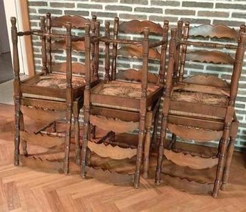 Stoel met rieten zitting - 6 stuks - uitstekende staat beschikbaar voor biedingen