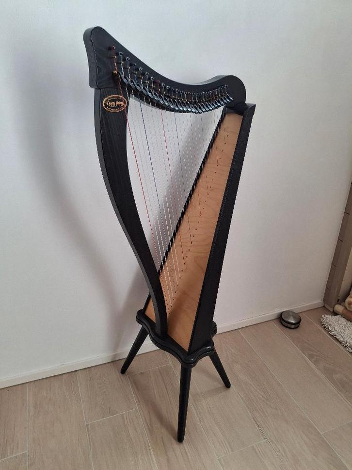 Harp Dusty Strings, Musique & Instruments, Instruments à corde | Harpes, Comme neuf, Enlèvement