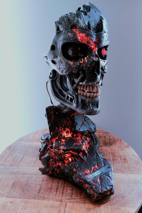 Tête T-800 Terminator 2 Damaged Edition (PureArts) 1/1, Verzamelen, Beelden en Beeldjes, Zo goed als nieuw, Fantasy, Ophalen