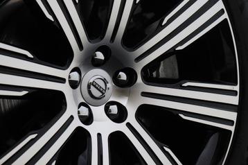Wieldop / Naafdop Volvo zilver beschikbaar voor biedingen