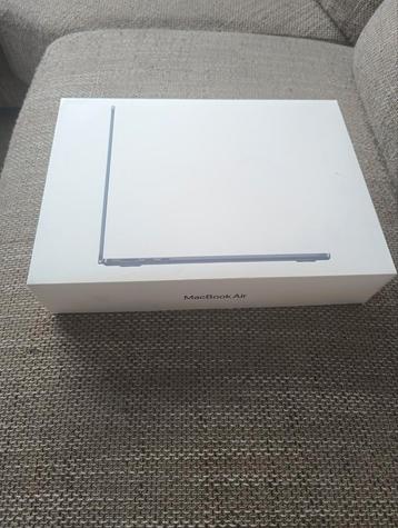 Apple MacBook Air 2025 13" M4 10-core, 16GB ram 256GB SSD beschikbaar voor biedingen
