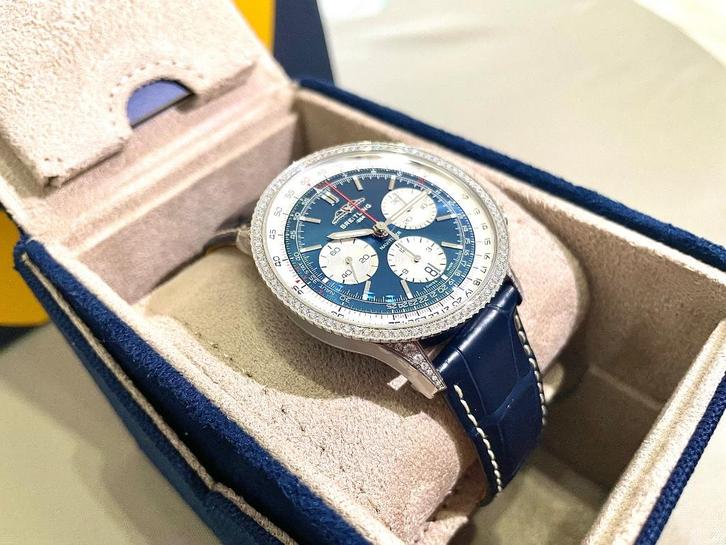 Breitling Navitimer 41mm blauw/diamant nieuw 2025, Handtassen en Accessoires, Horloges | Heren, Nieuw, Polshorloge, Breitling