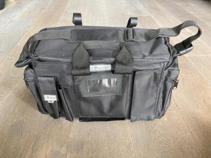 Schoudertas, Handtassen en Accessoires, Tassen | Schoudertassen, Zo goed als nieuw, Grijs, Ophalen