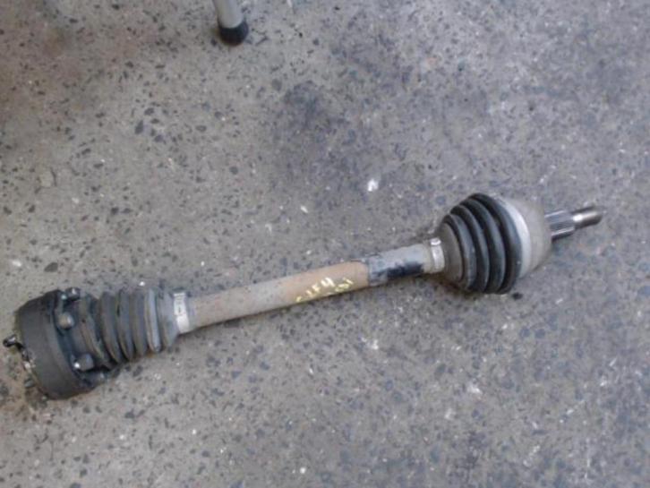 Cardan gauche VW Golf 4 1.9SDi 50kw 1998-2005 LP/14570, Auto-onderdelen, Remmen en Aandrijving, Gebruikt, Ophalen