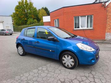 Renault Clio lll/ Face Lift/1,2 Benzine/5Deur beschikbaar voor biedingen