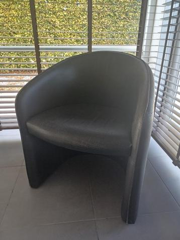 Clubzetel Zwart Leder TE KOOP beschikbaar voor biedingen