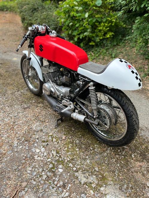 Suzuki GT250 + originele onderdelen, Motoren, Motoren | Oldtimers, Toermotor, 12 t/m 35 kW, 2 cilinders, Ophalen