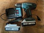 Makita 18v boormachine + 2 accu's+ lader, Ophalen, Zo goed als nieuw, Boormachine