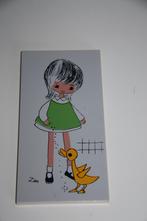 Vintage retro wandtegel van mosa meisje met eend 1960, Ophalen of Verzenden