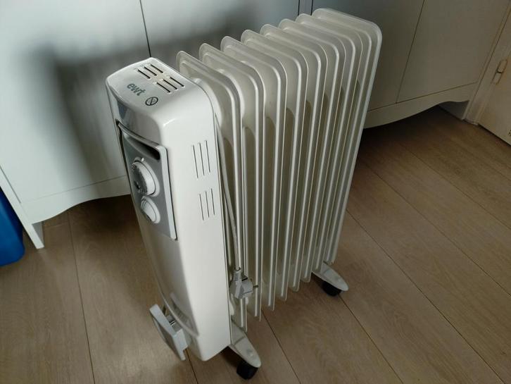 EWT electrische olieradiator verwarming met thermostaat, Doe-het-zelf en Bouw, Verwarming en Radiatoren, Radiator, 800 watt of meer