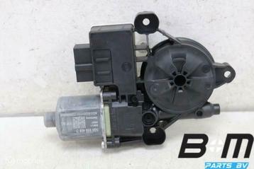 Raammotor rechtsachter VW Taigo 5Q0959408D beschikbaar voor biedingen