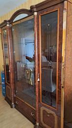 Vitrine style vénitien, Huis en Inrichting, Kasten | Vitrinekasten, Ophalen, Zo goed als nieuw
