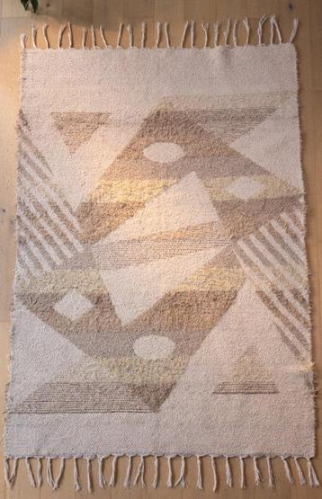 Spaans tapijt, handgewoven in Andalusië beschikbaar voor biedingen