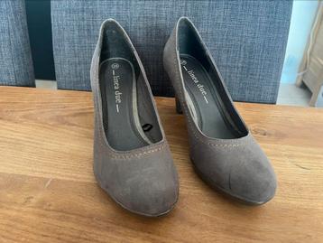 Pumps Linea Due beschikbaar voor biedingen
