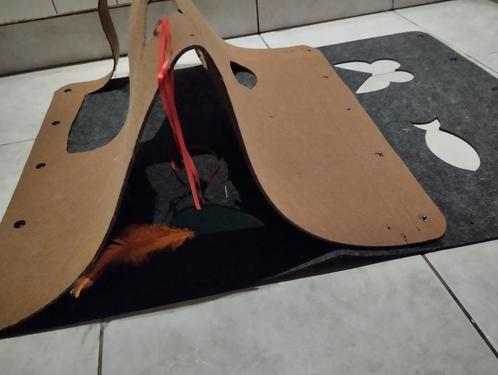 Kattenmat met speeltunnel, Dieren en Toebehoren, Kattenspeelgoed, Gebruikt, Speeltunnel, Ophalen of Verzenden