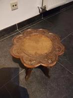 Houten tafeltje oosters fabrikaat, Antiek en Kunst, Ophalen of Verzenden