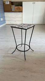 Vintage bijzettafeltje, Huis en Inrichting, Ophalen, Minder dan 55 cm, Gebruikt, Overige materialen