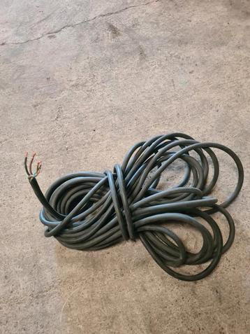 Verleng kabel  beschikbaar voor biedingen