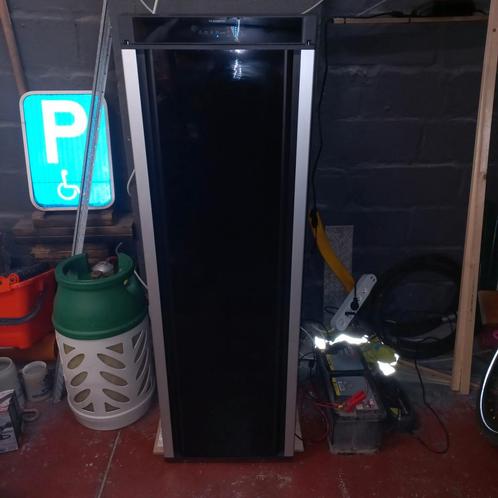 DOMETIC SLIMMELINE Tower 133L, Caravans en Kamperen, Koelboxen, Zo goed als nieuw, Ophalen