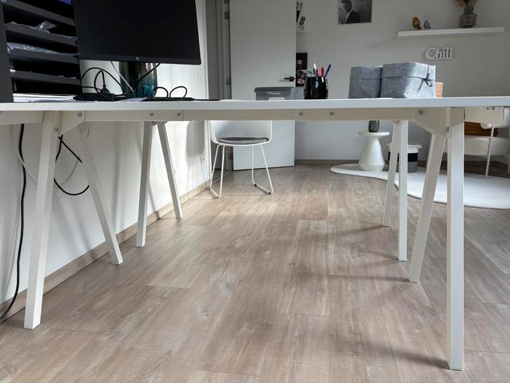 IKEA TROTTEN bureau wit - nieuwstaat, Huis en Inrichting, Bureaus, Zo goed als nieuw, Bureau, Ophalen