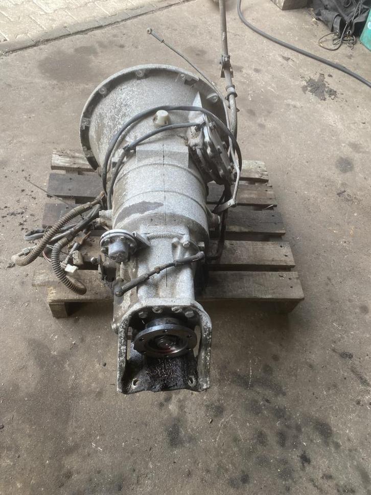 Mercedes 609 automaatbak, Auto-onderdelen, Vrachtwagen-onderdelen, Mercedes-Benz, Transmissie en Accessoires, Gebruikt, Ophalen of Verzenden