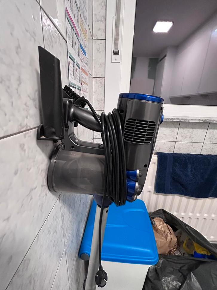 Steelstofzuiger met kabel, Elektronische apparatuur, Stofzuigers, Gebruikt, Minder dan 1200 watt, Reservoir, Ophalen