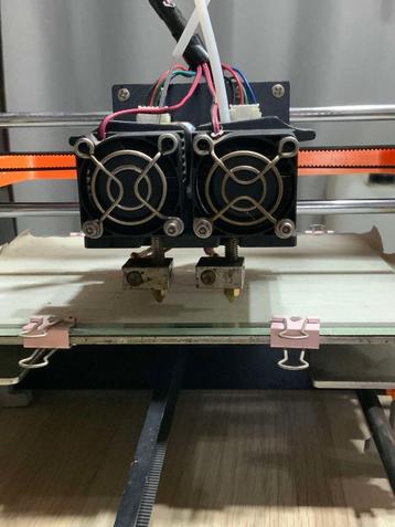 Imprimante 3D (Dual extruder) beschikbaar voor biedingen
