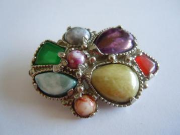 Vintage schotse broche met half edelstenen beschikbaar voor biedingen