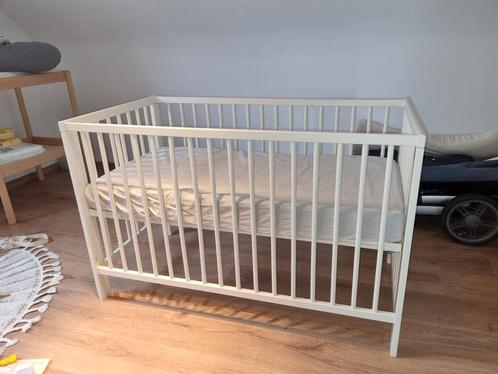 babybed + wasbare matras 60x120cm, Huis en Inrichting, Slaapkamer | Bedden, Wit, Ophalen of Verzenden
