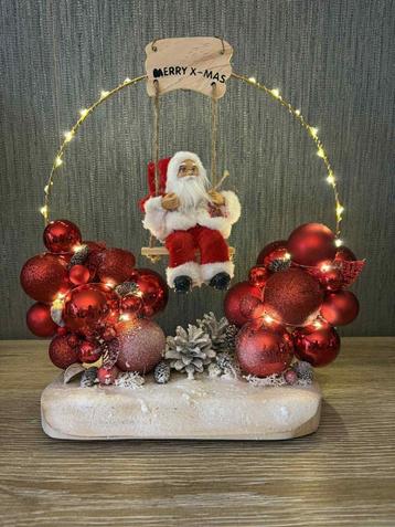 Nieuw !! kerststukje met kerstman op schommel beschikbaar voor biedingen