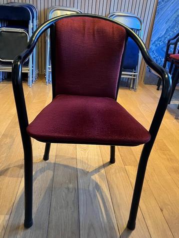 Stoelen vergaderzaal