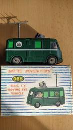 DINKY TOYS ENGLAND NO. 968, tv ROVING EYE MET DOOS !, Dinky Toys, Gebruikt, Ophalen of Verzenden, Bus of Vrachtwagen
