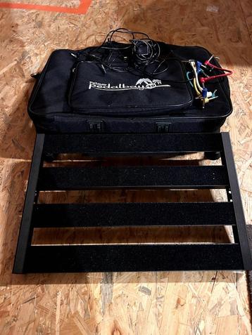 Palmer Pedalbay 40  pedalboard beschikbaar voor biedingen