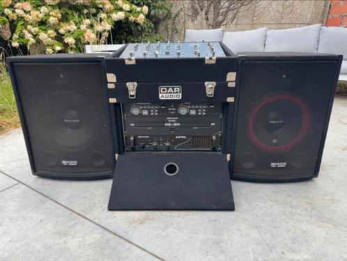 Compleet geluidssysteem met kist, boxen en bekabeling erbij, Muziek en Instrumenten, Dj-sets en Draaitafels, Gebruikt, Dj-set