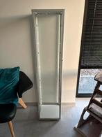 Vitrinekast metaal 150cm h x 34cm b x 31 cm, Huis en Inrichting, Ophalen, Minder dan 50 cm, 100 tot 150 cm, Zo goed als nieuw