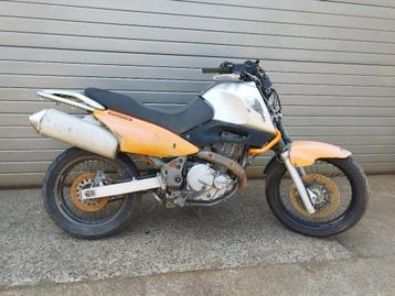 Suzuki 650 cc - zonder boorddocumenten beschikbaar voor biedingen