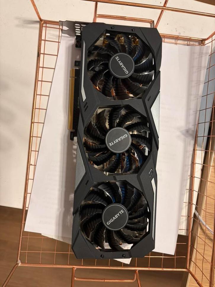 RTX 2070 super GIGABYTE, Informatique & Logiciels, Cartes vidéo, Nvidia, PCI, GDDR6, Enlèvement