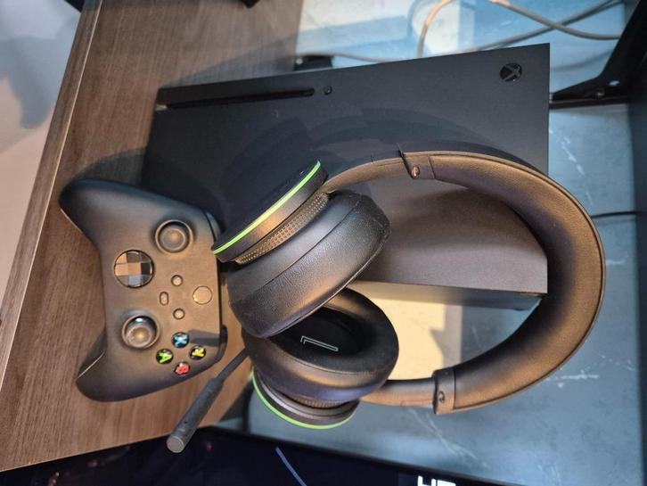Xbox-serie X 1 TB met Forza-game + controller + xbox-headset, Games en Spelcomputers, Spelcomputers | Xbox Series X en S, Gebruikt