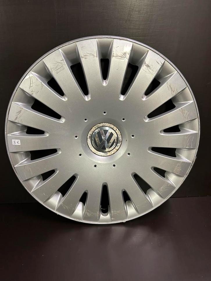 1 wieldop vw passat bora caddy touran golf 6,7,8 16", Auto diversen, Wieldoppen, Gebruikt