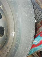 Winterbanden set op velg ford fiesta 2008, Auto-onderdelen, Banden en Velgen, Ophalen, 14 inch, Gebruikt, 175 mm