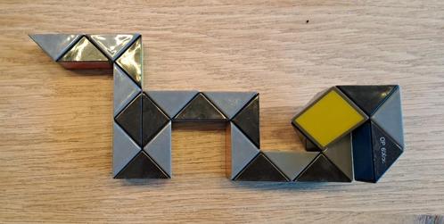 Rubik's snake - in perfecte staat!, Hobby en Vrije tijd, Denksport en Puzzels, Zo goed als nieuw, Rubik's of 3D-puzzel, Ophalen of Verzenden