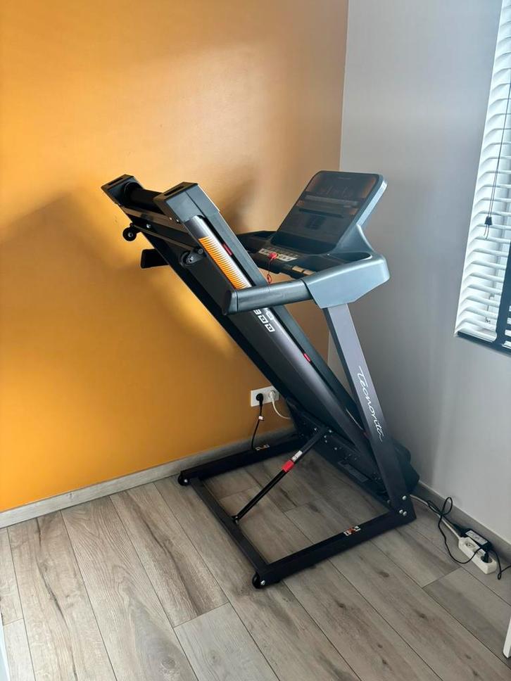 Loopband mer verschillende programma’s, Sport en Fitness, Fitnessapparatuur, Zo goed als nieuw, Loopband, Ophalen
